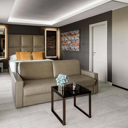 Hotel & Resort Tre Fontane Luxury Portici Esterno foto