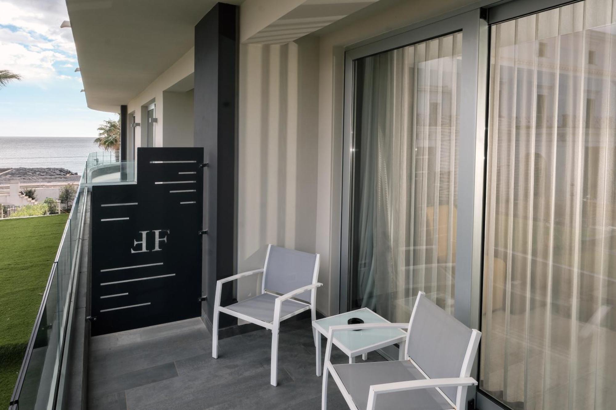 Hotel & Resort Tre Fontane Luxury Portici Esterno foto