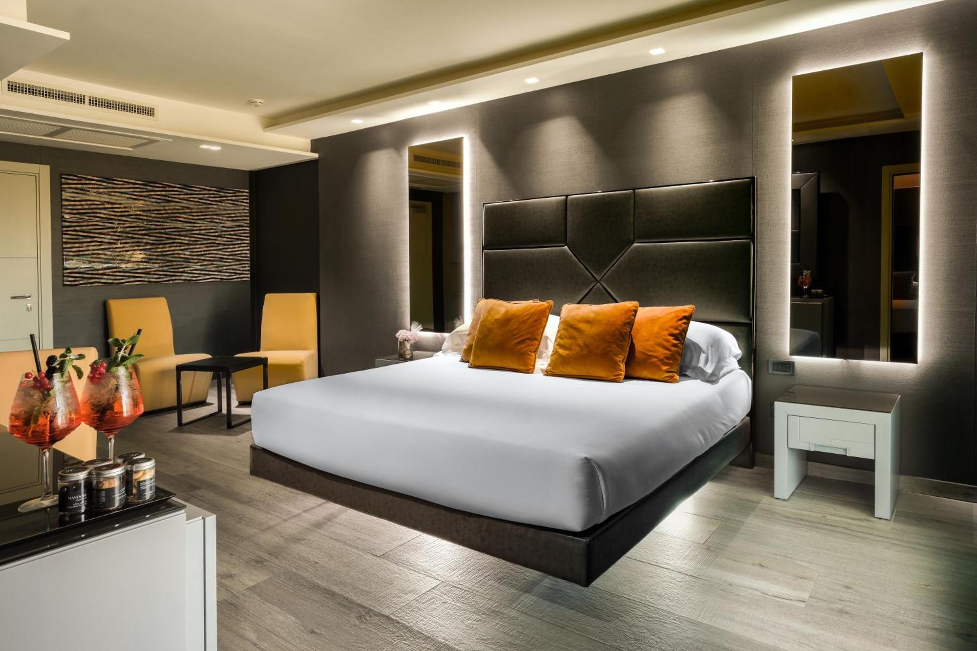 Hotel & Resort Tre Fontane Luxury Portici Esterno foto