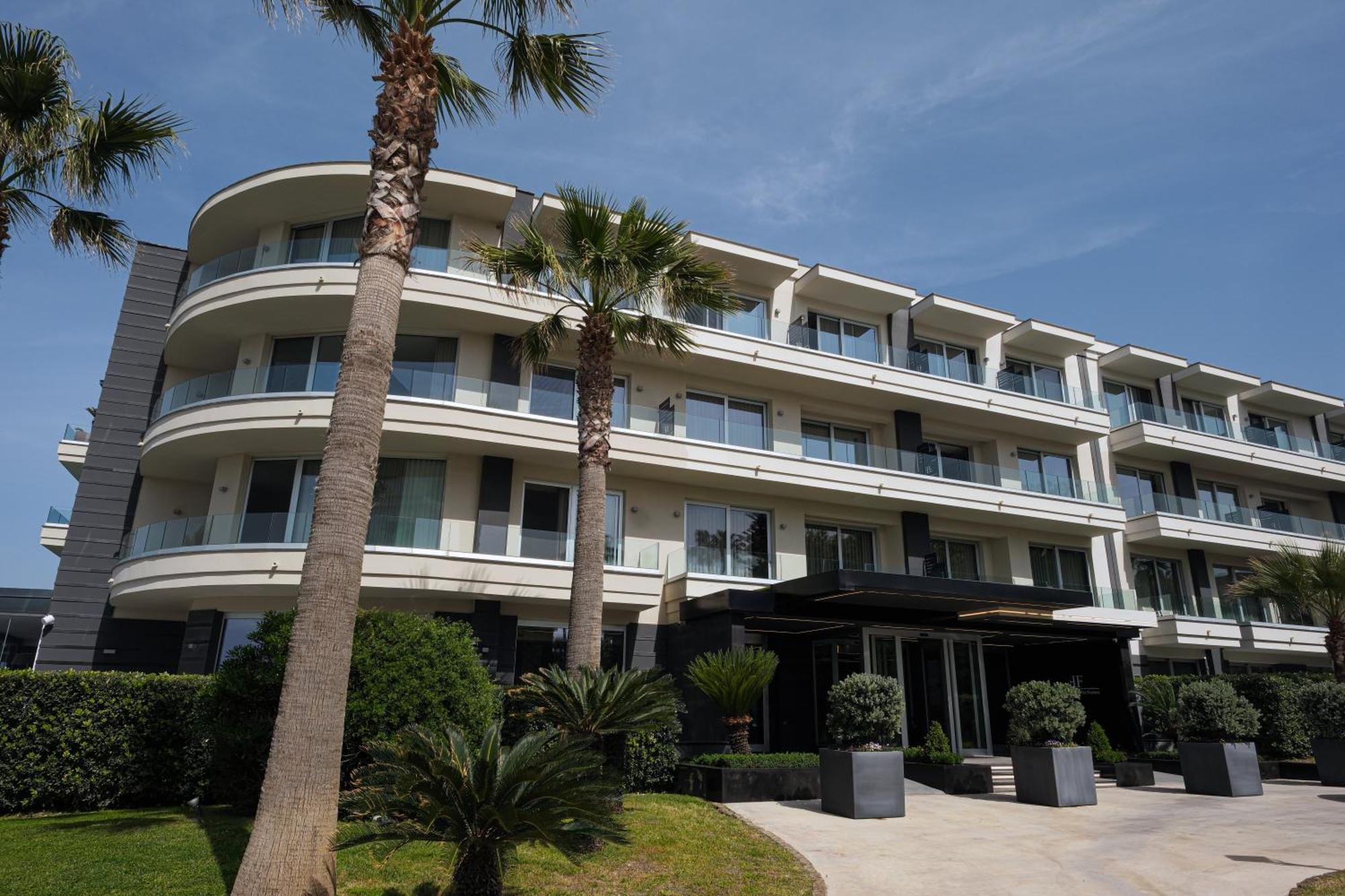 Hotel & Resort Tre Fontane Luxury Portici Esterno foto