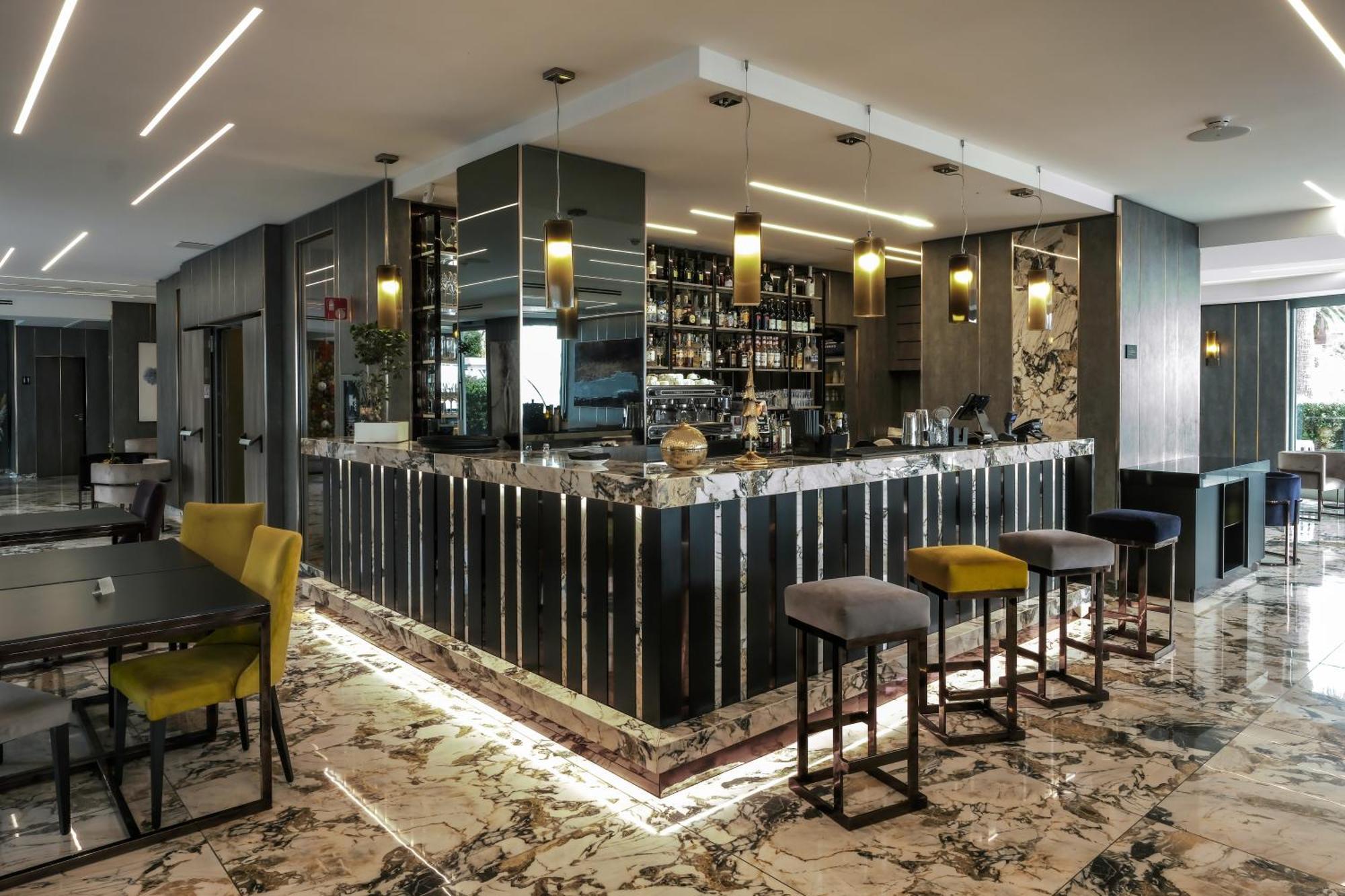 Hotel & Resort Tre Fontane Luxury Portici Esterno foto